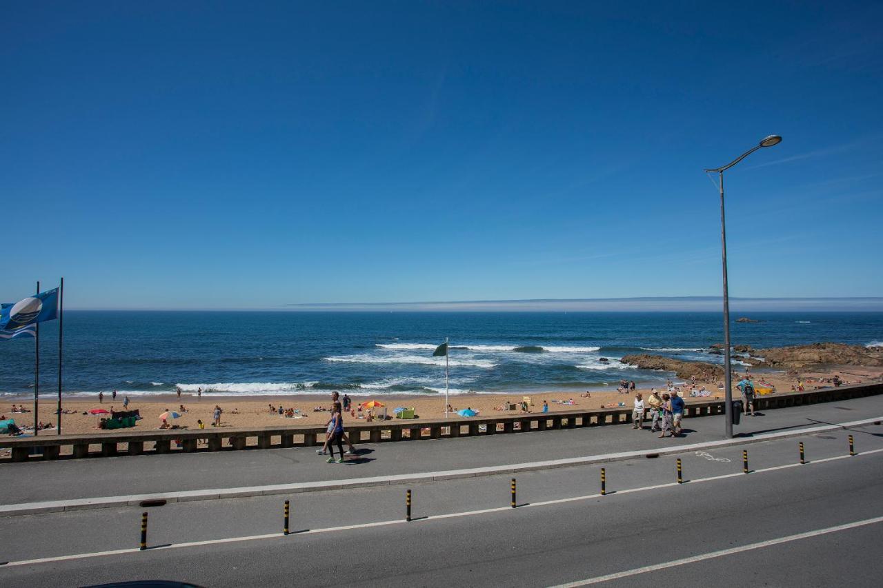 Liiiving In Porto - Luxury Beachfront Apartments Екстериор снимка