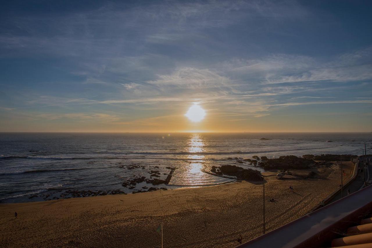Liiiving In Porto - Luxury Beachfront Apartments Екстериор снимка