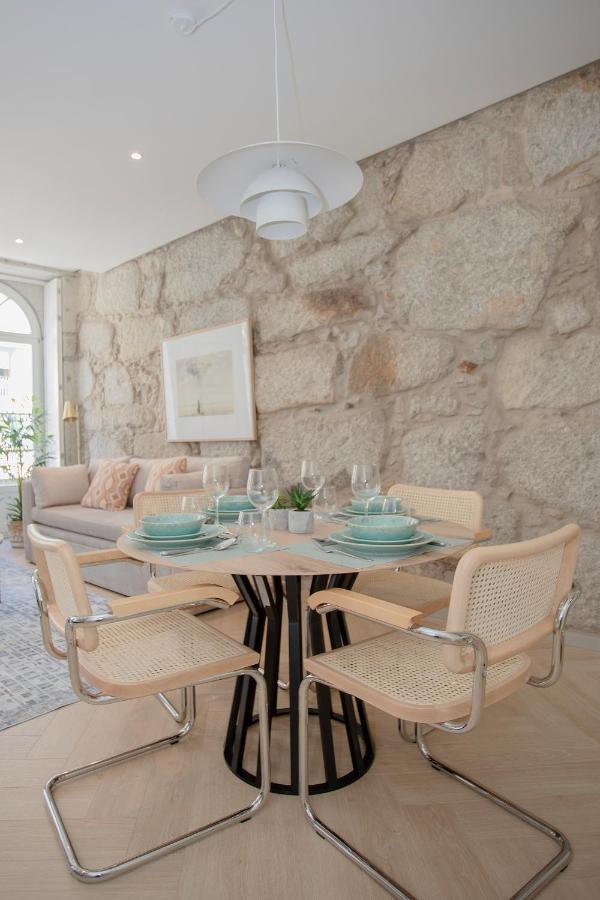Liiiving In Porto - Luxury Beachfront Apartments Екстериор снимка