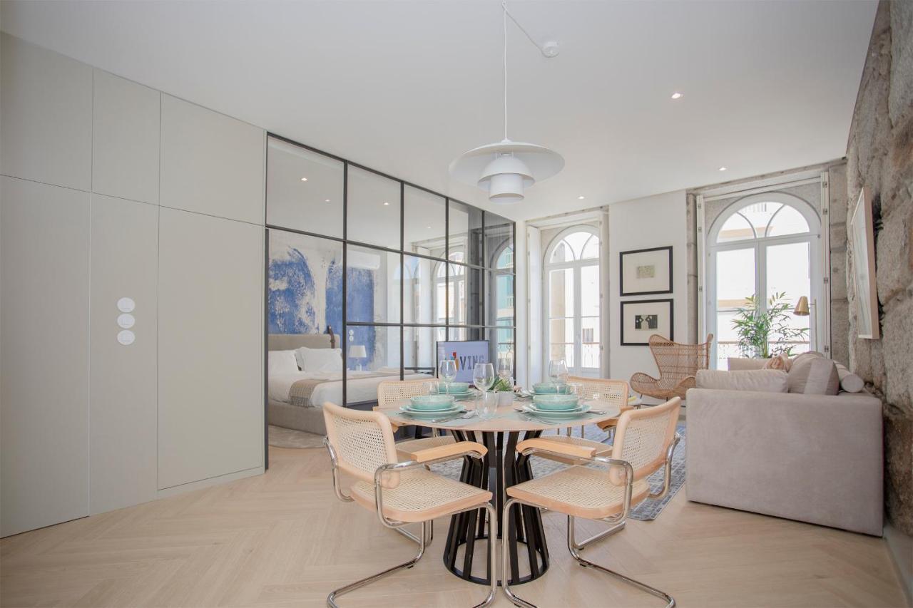 Liiiving In Porto - Luxury Beachfront Apartments Екстериор снимка