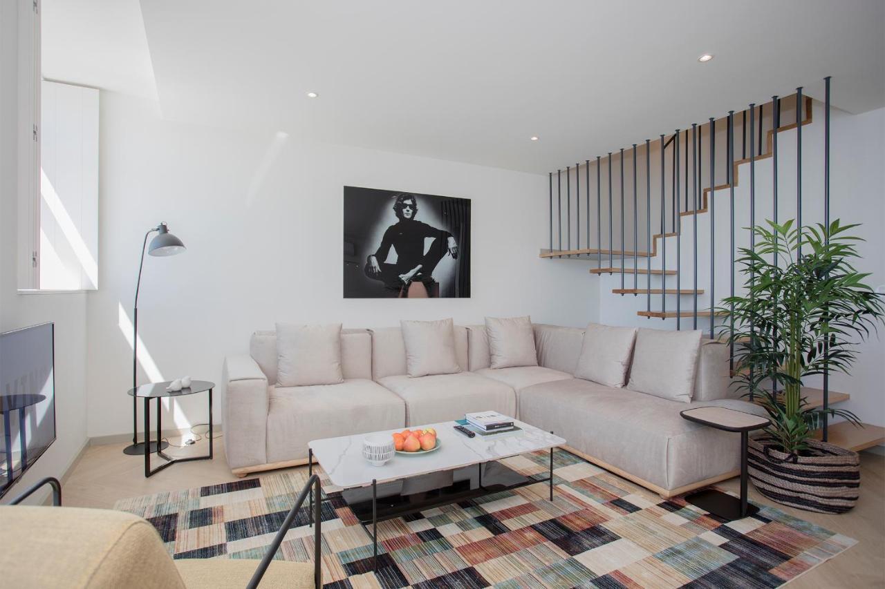 Liiiving In Porto - Luxury Beachfront Apartments Екстериор снимка