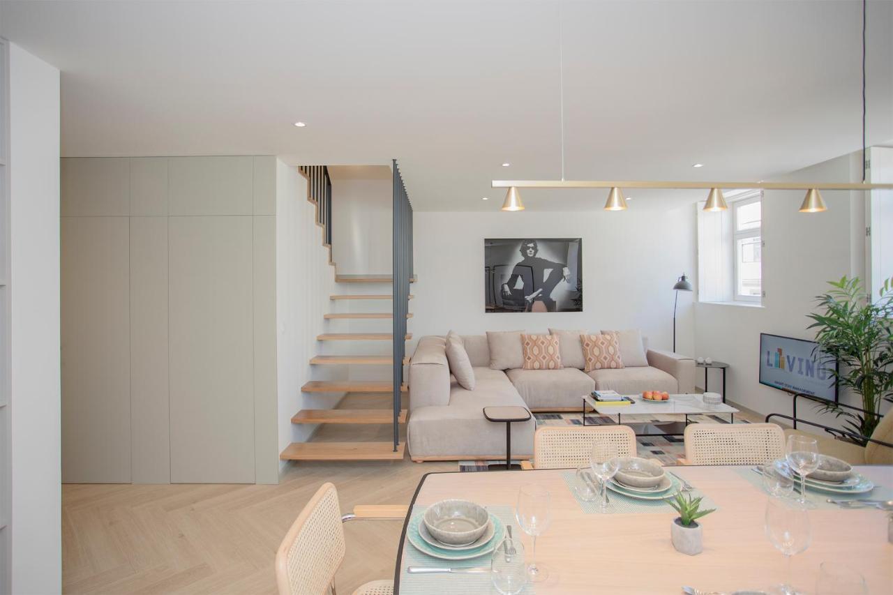Liiiving In Porto - Luxury Beachfront Apartments Екстериор снимка
